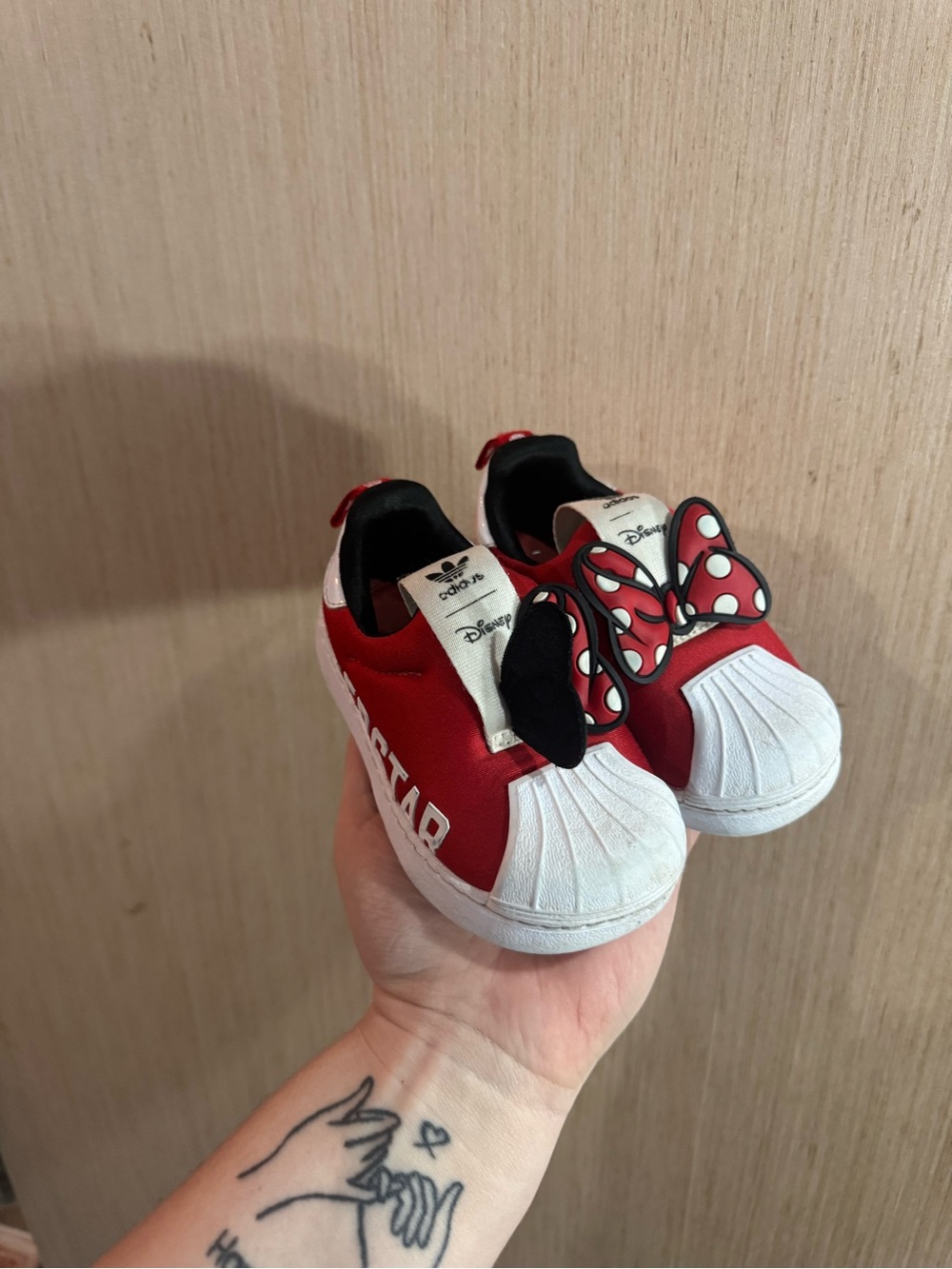 Infant adidas Superstar Red and White Minnie Mouse Bow Sneakers Size 6C